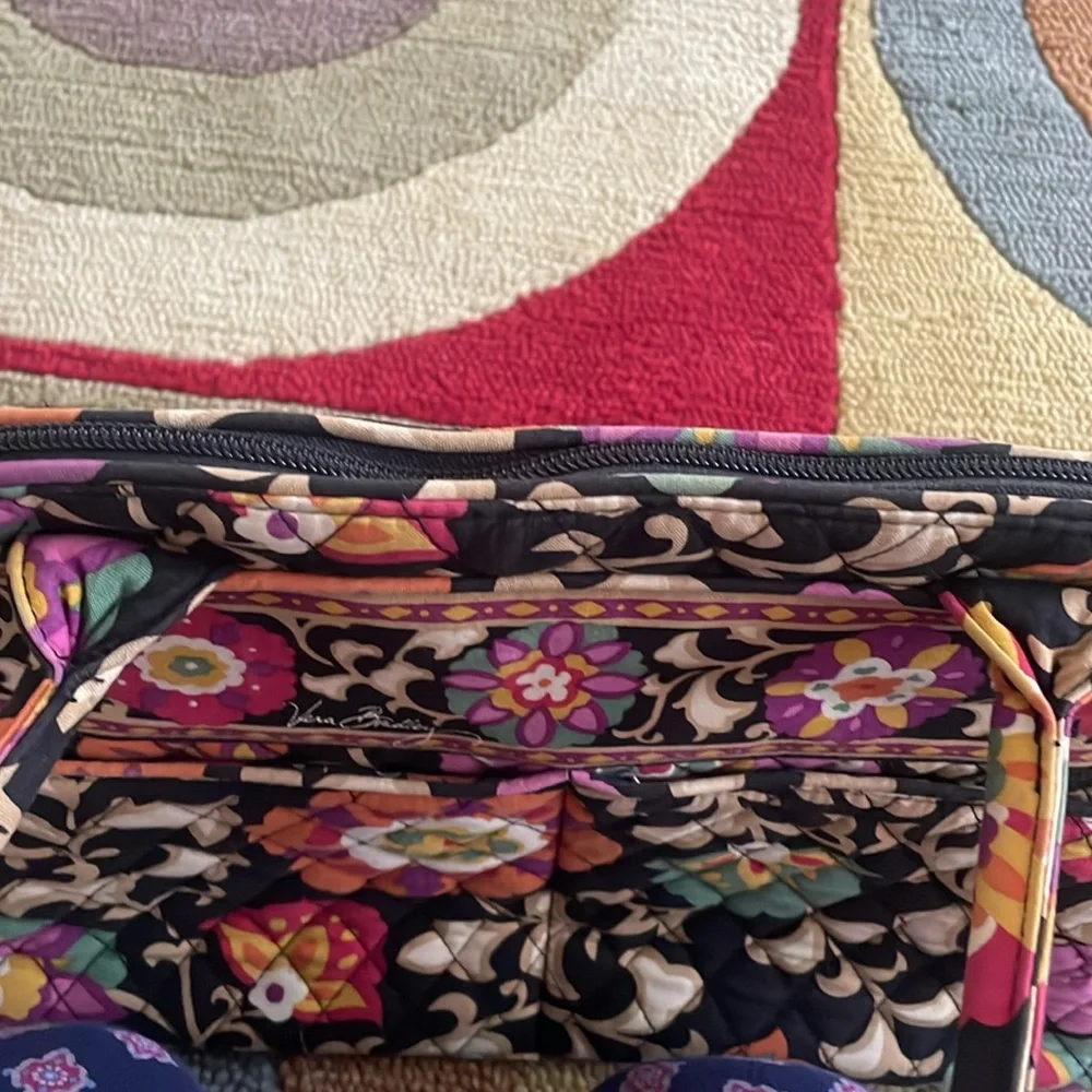 Vera Bradley Handbag. Very good condition.